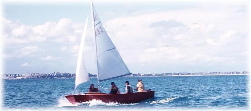 Ecole de voile st malo cezembre en mer